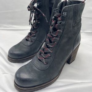 NWB Frye Women's Karen Hiker WaterProof Snow Boot - Choose SZ 9B color BLACK